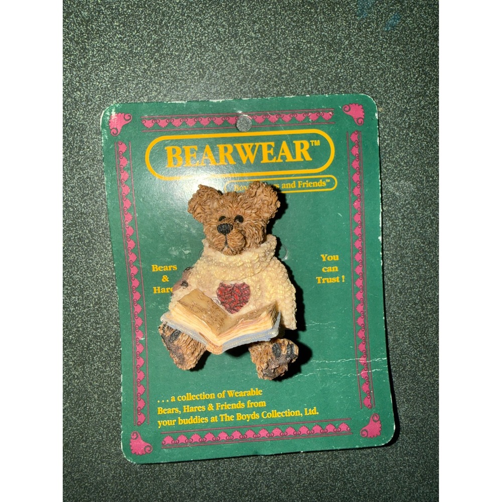 Vintage Boyds Bears Bearwear Resin Pin Reading Bear Heart Sweater 26020 1995 NIP